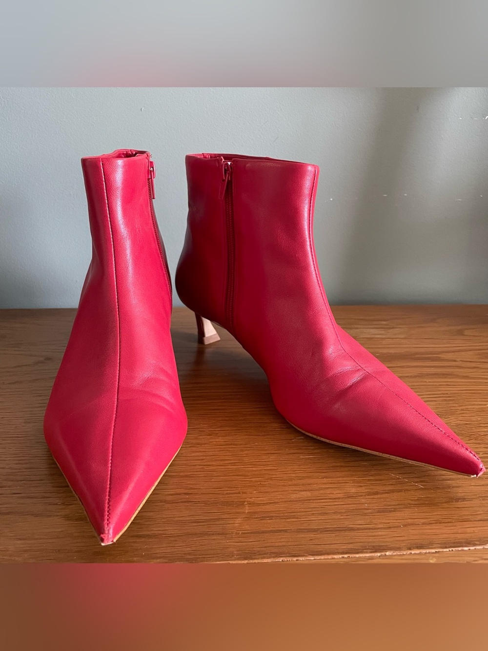 Gianni Bini Georgina Leather Pointed Toe Red Kitten Heels Sz 10 Preppy Statement